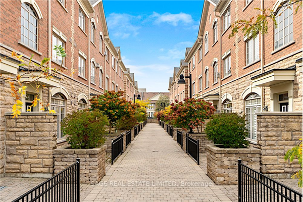 8 Brighton Pl, Vaughan