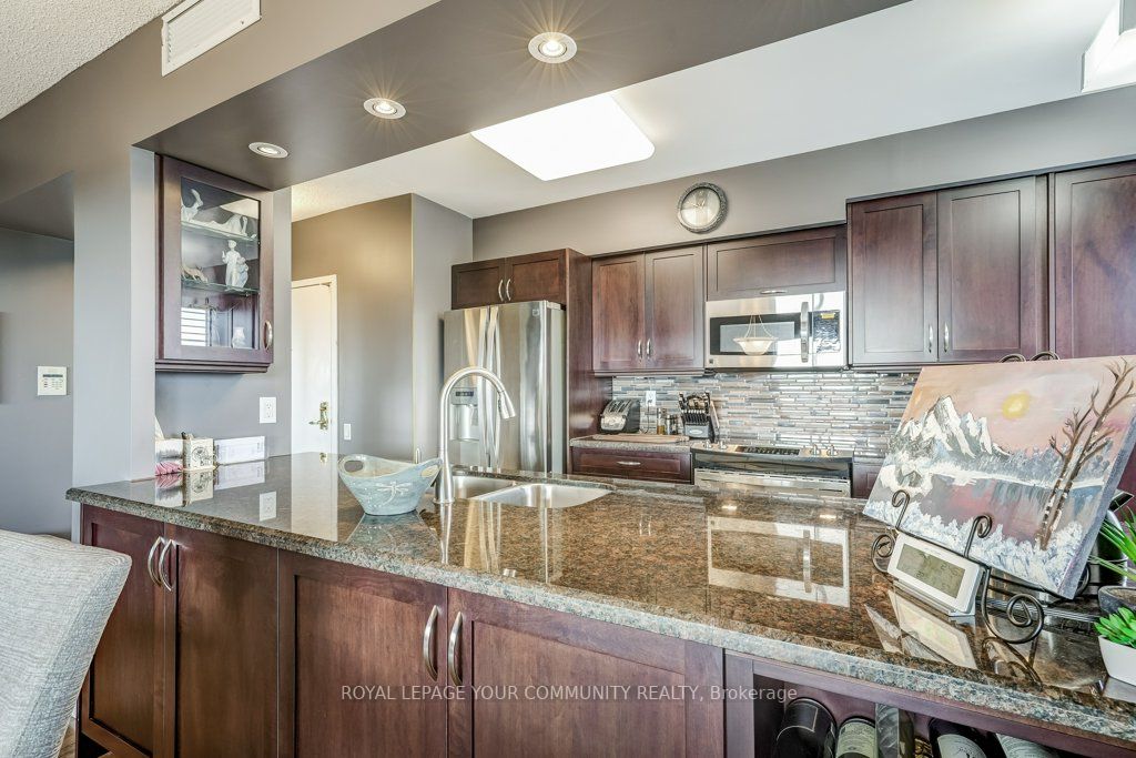 1 Emerald Lane, #Ph204