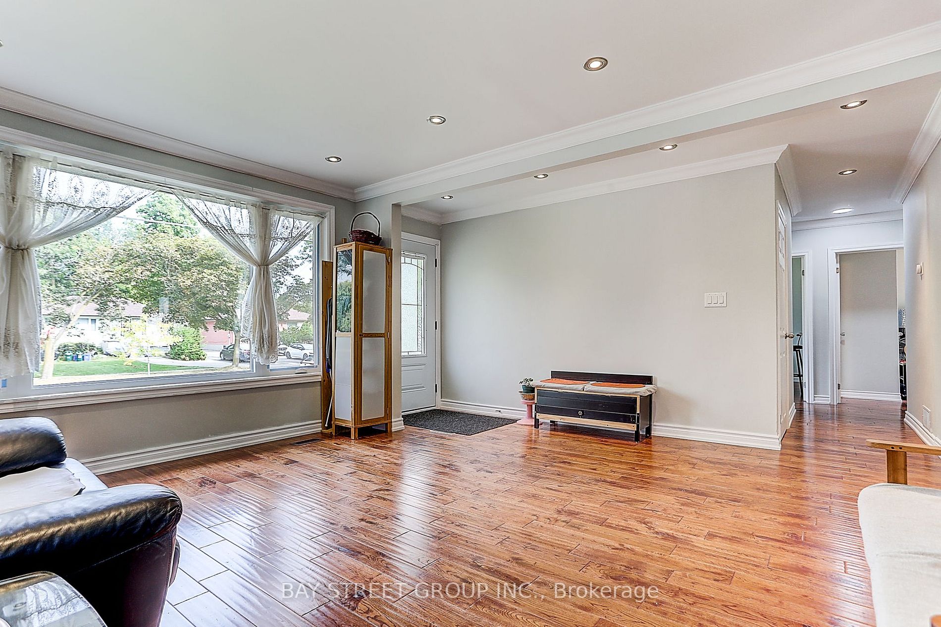 432 Crosby Ave