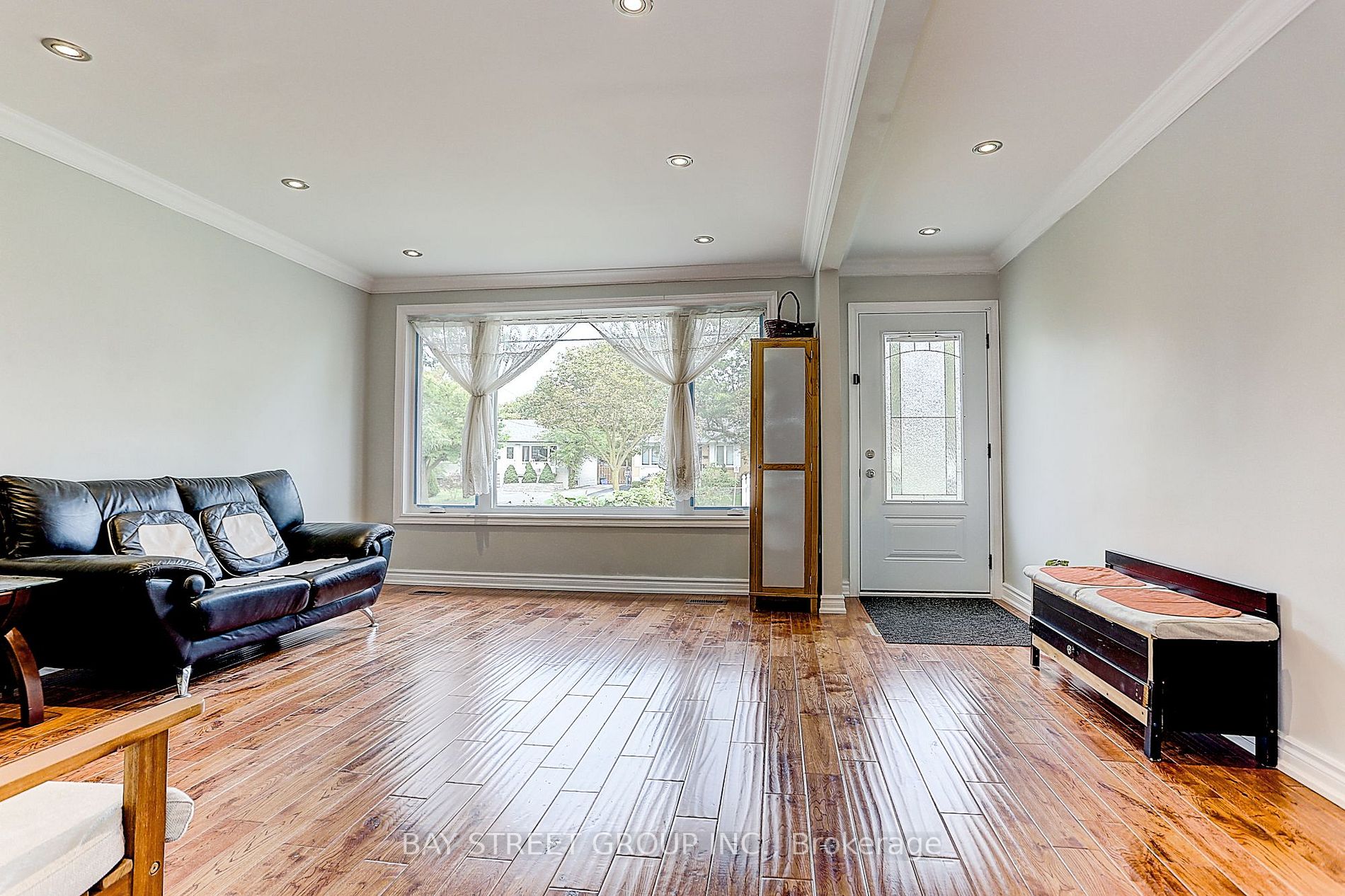 432 Crosby Ave