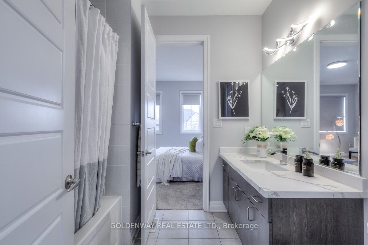 209 Degraaf Cres