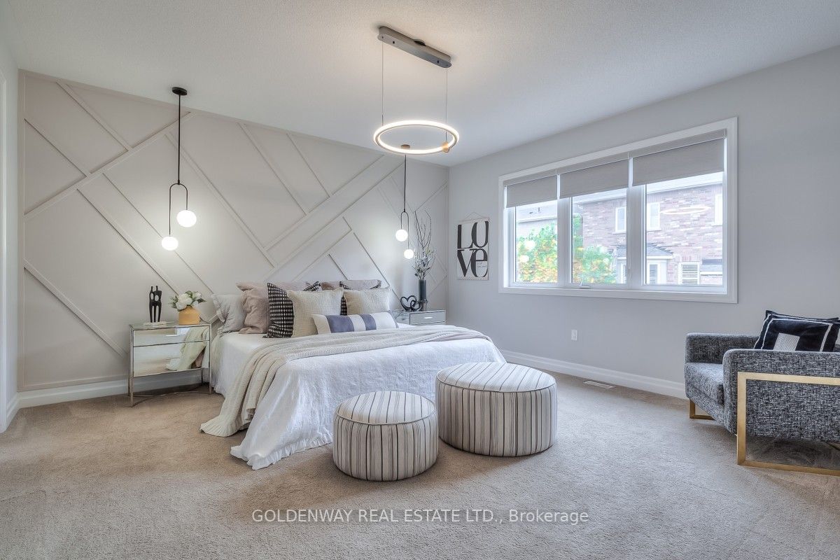 209 Degraaf Cres