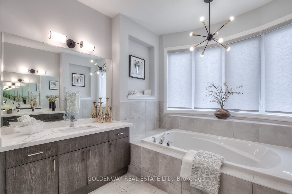 209 Degraaf Cres