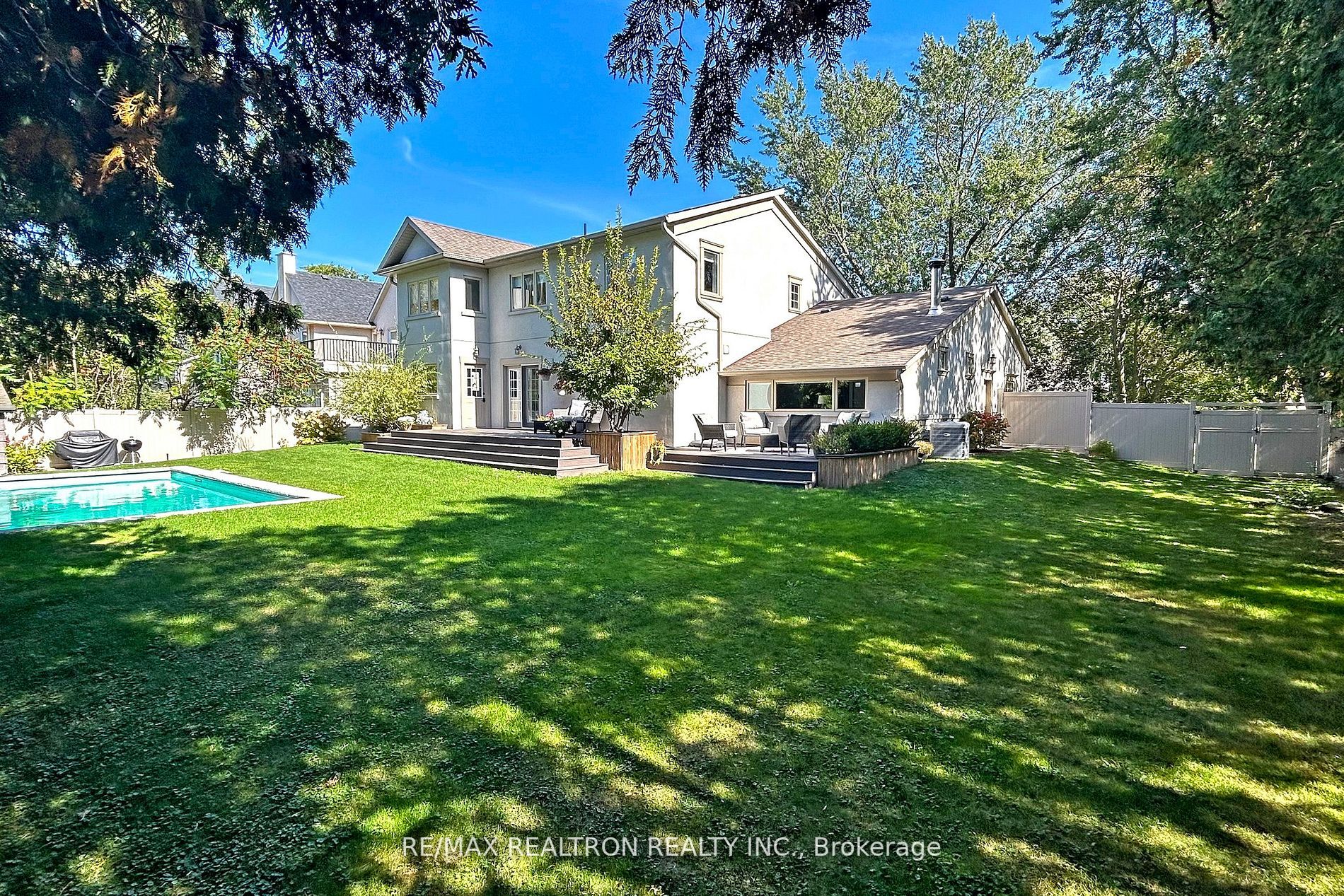 2 Campbell Crt