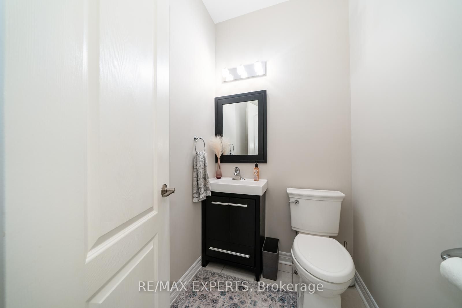 75 Zippora Dr