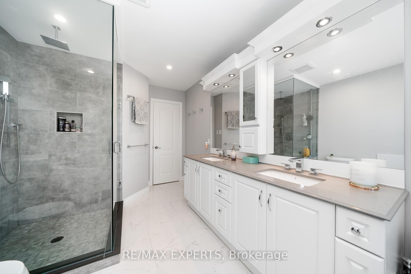 75 Zippora Dr