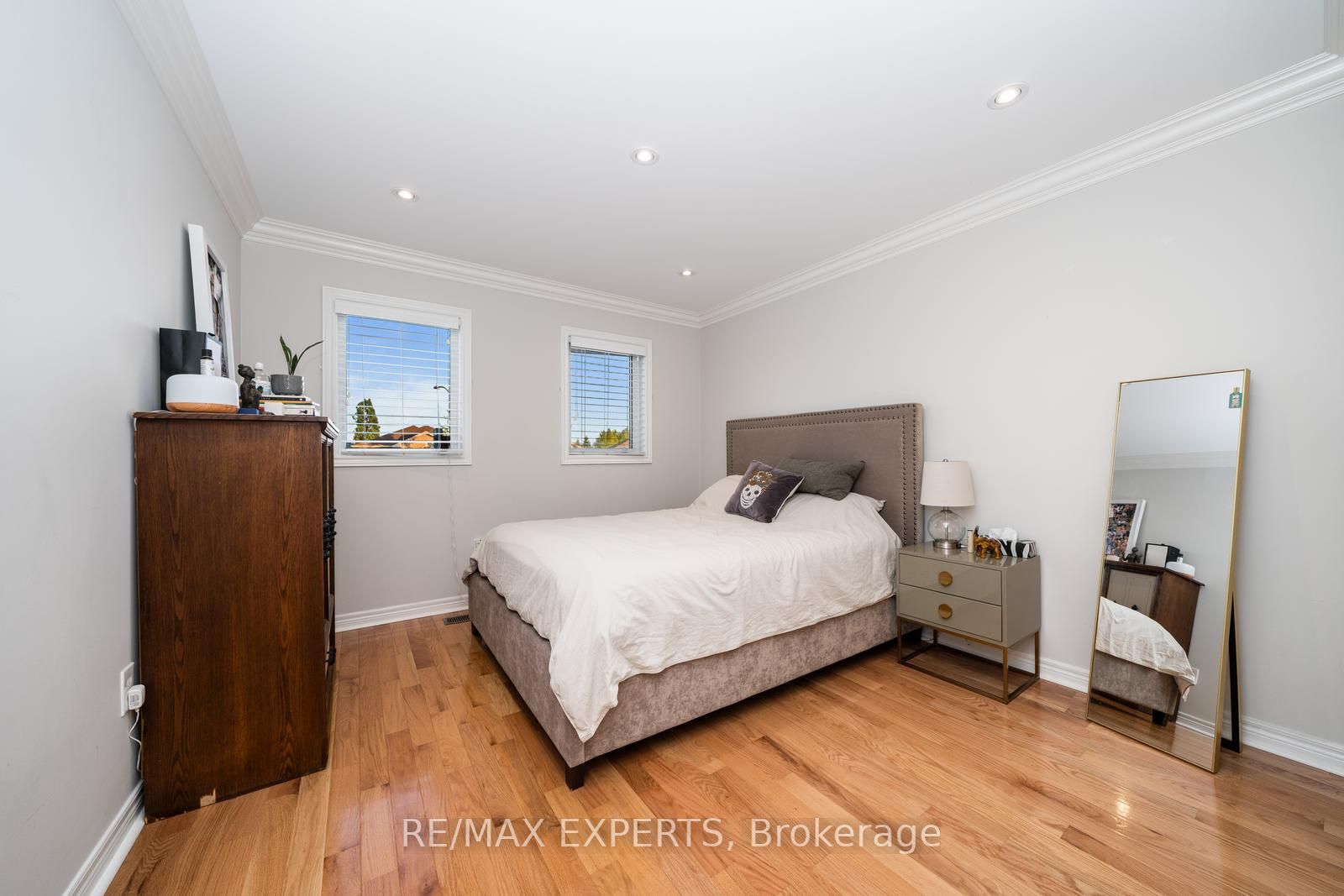 75 Zippora Dr