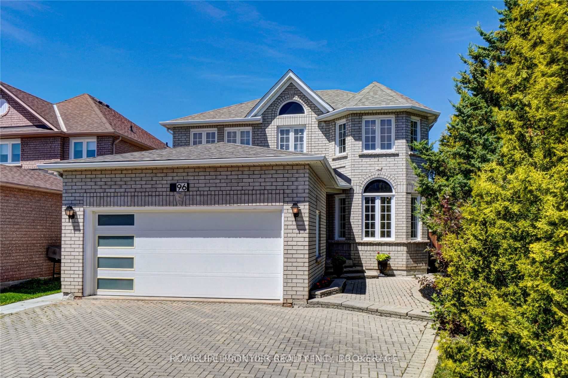 196 Humberland Dr