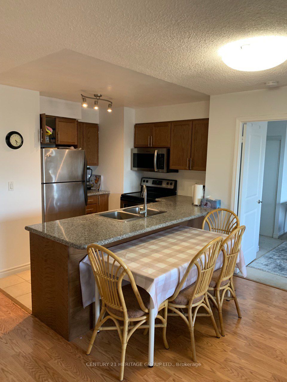 18 Harding Blvd S, #611