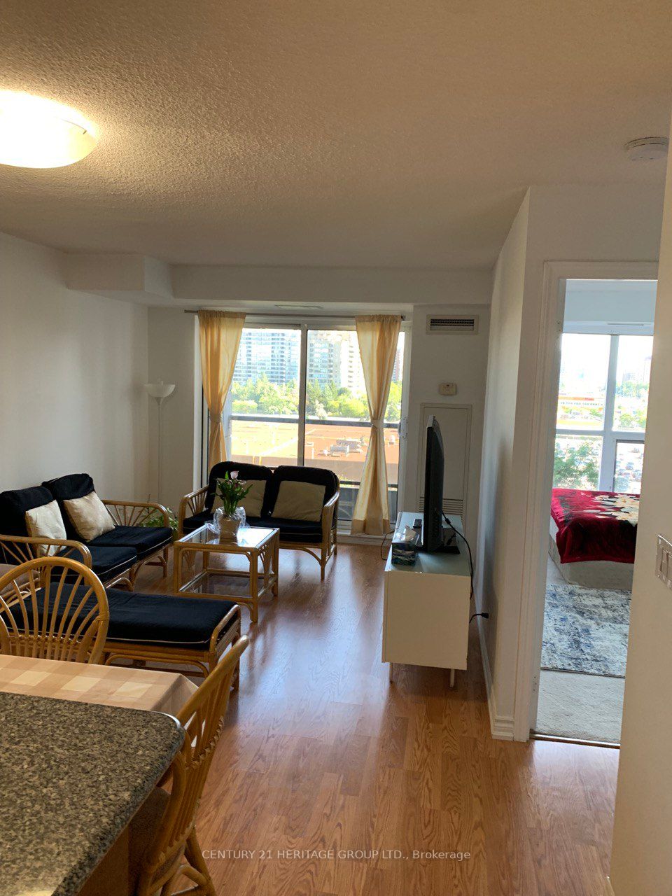 18 Harding Blvd S, #611