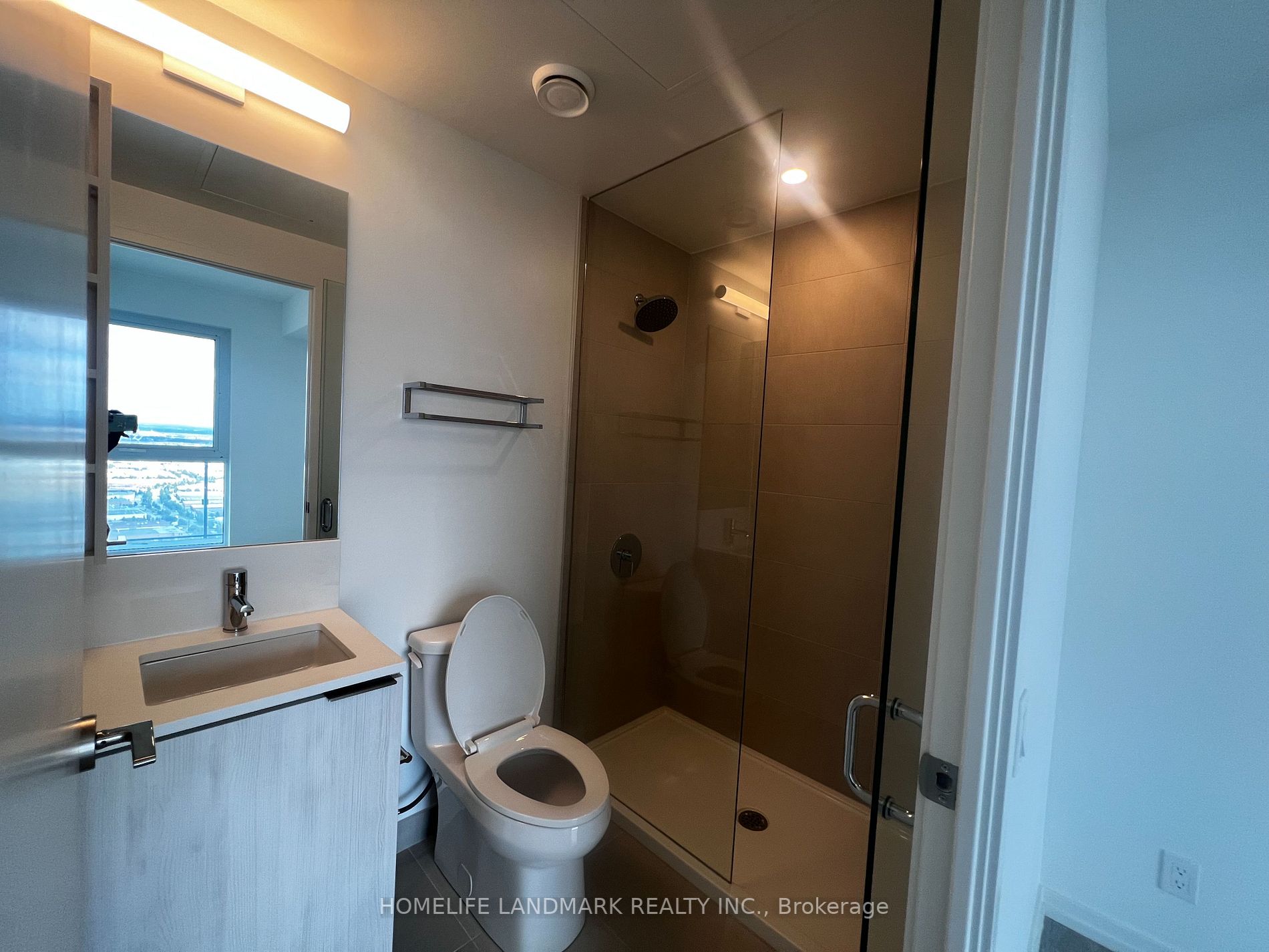 7890 Jane Street, #5009