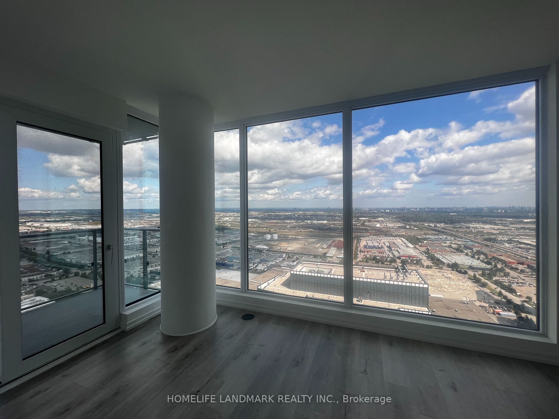 7890 Jane Street, #5009
