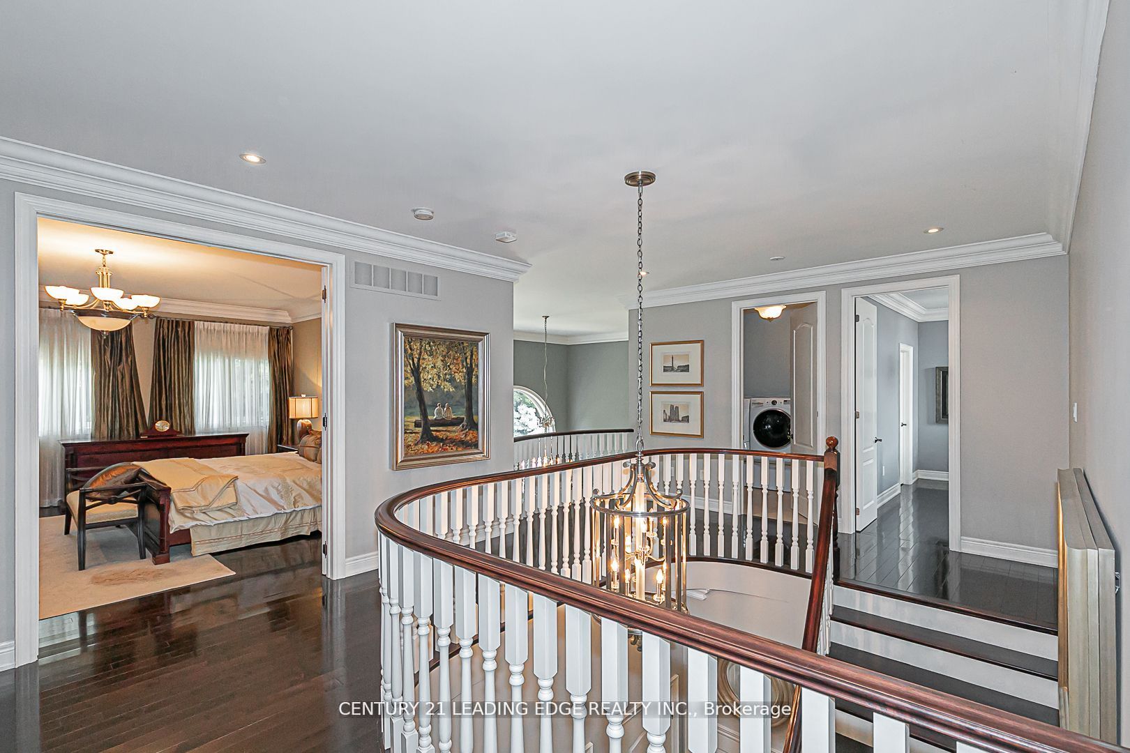 16 Platinum Ave