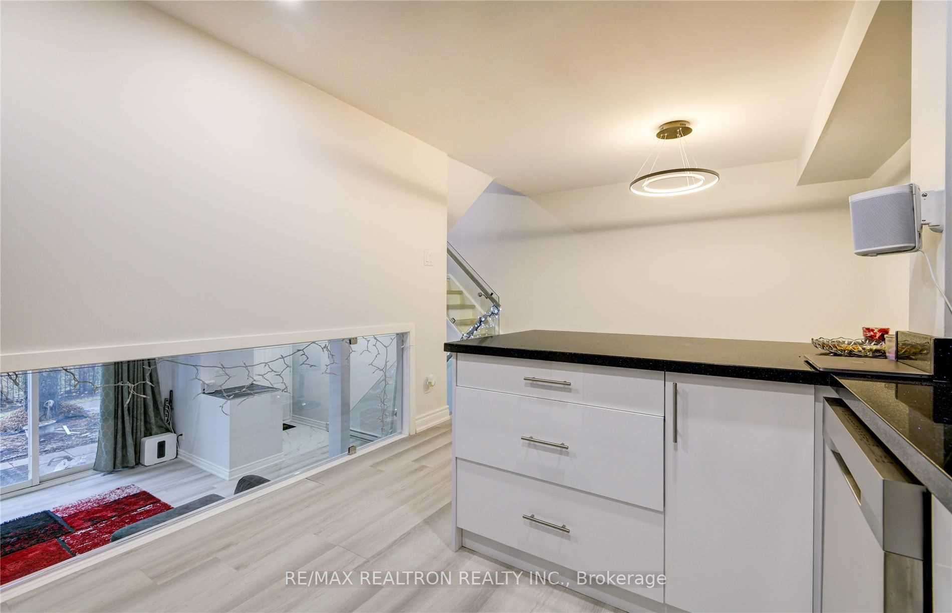 24 Springfair Ave, #189