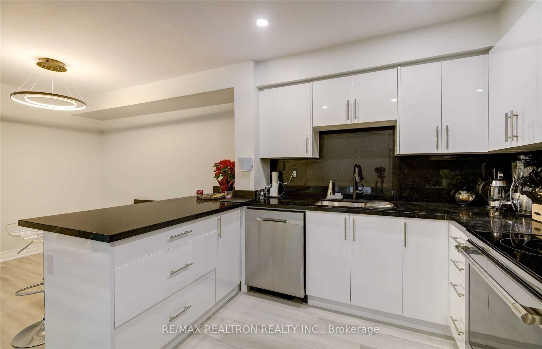 24 Springfair Ave, #189