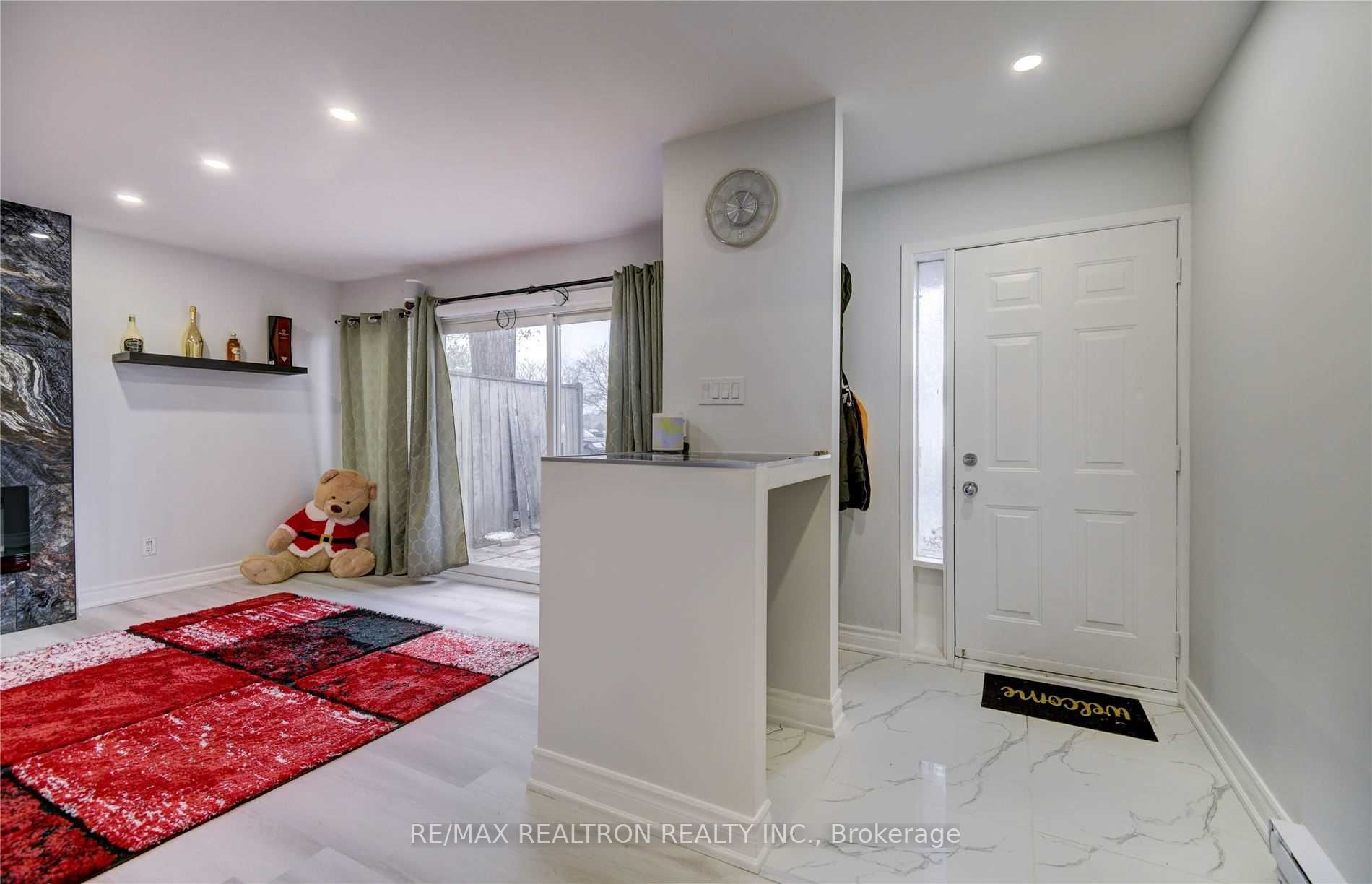 24 Springfair Ave, #189