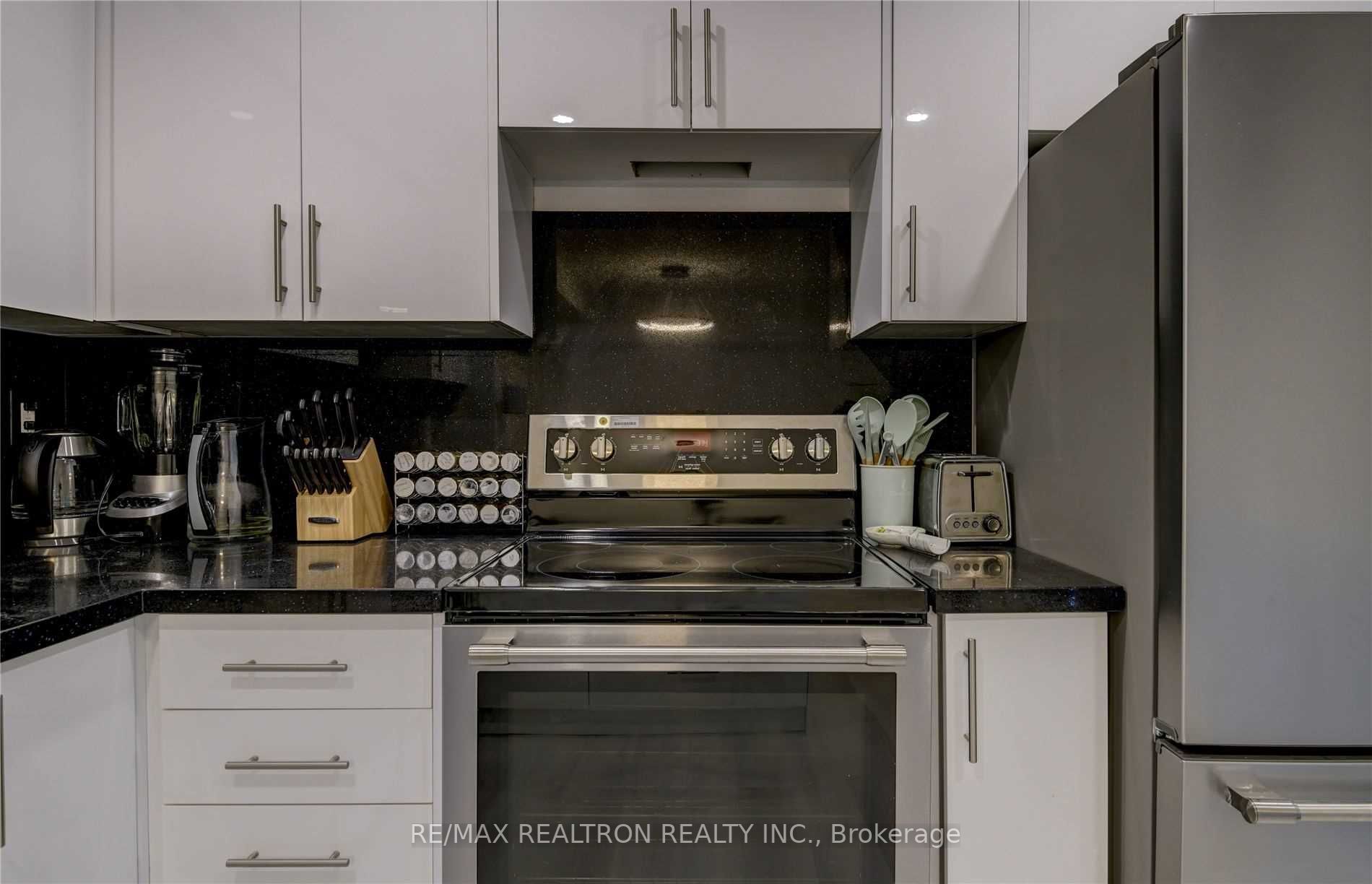 24 Springfair Ave, #189