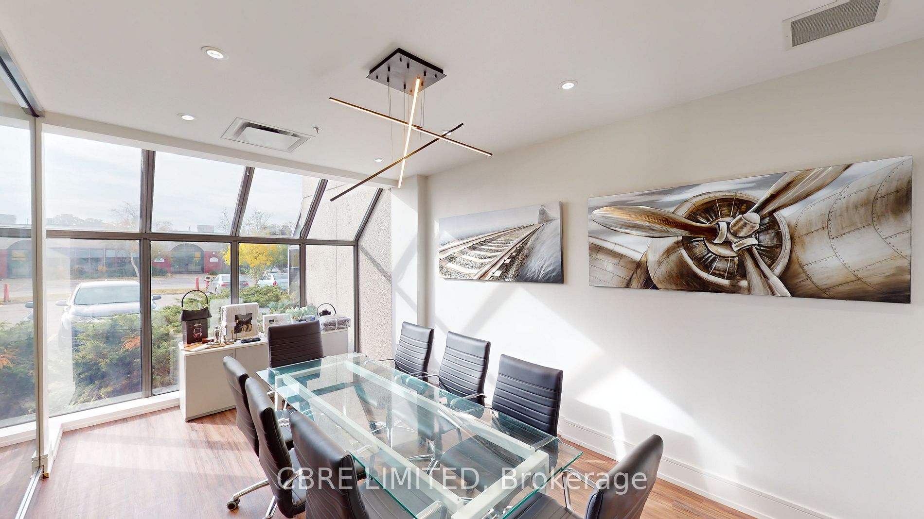 100 West Beaver Creek Rd W, #17-18