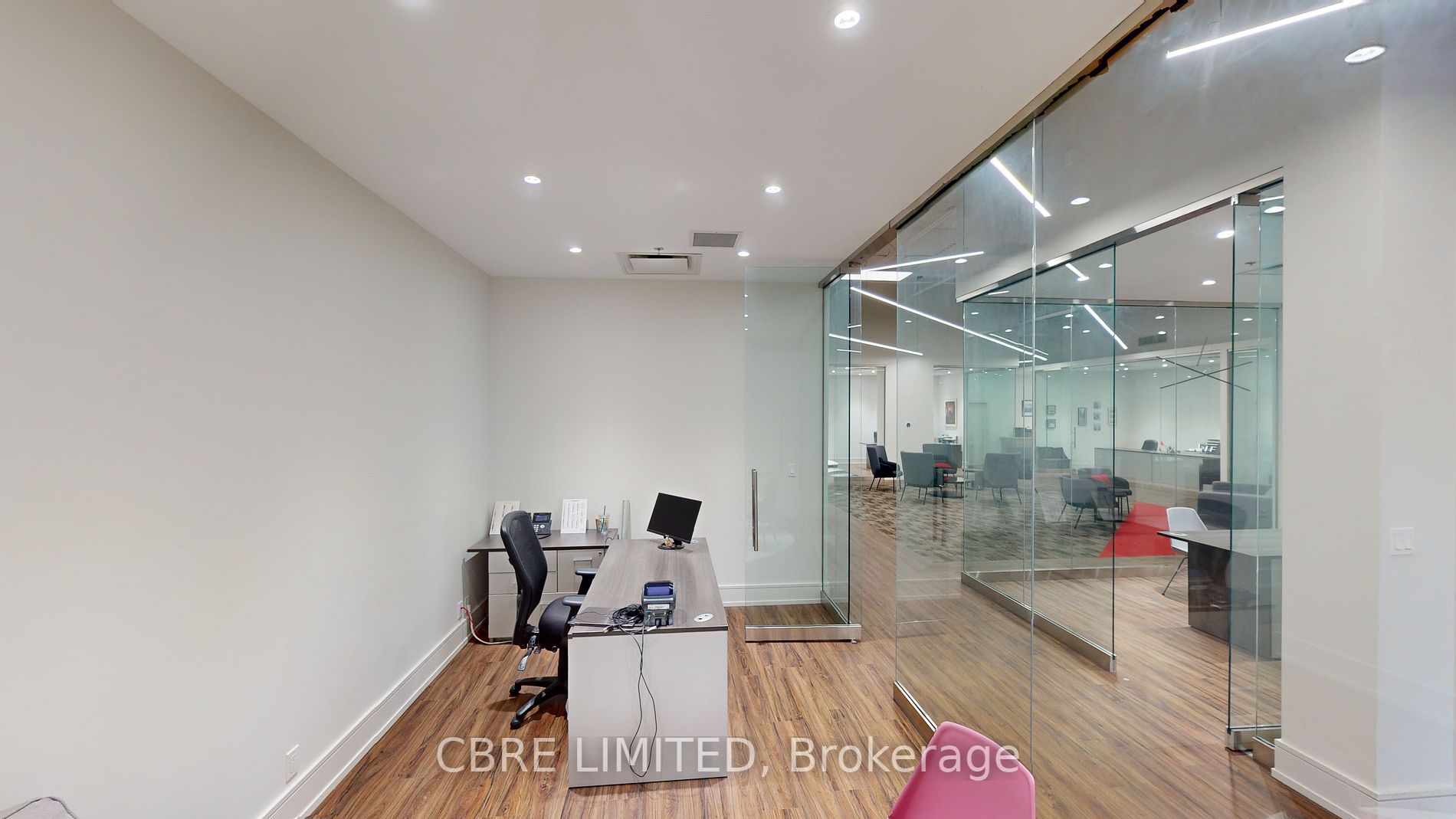 100 West Beaver Creek Rd W, #17-18