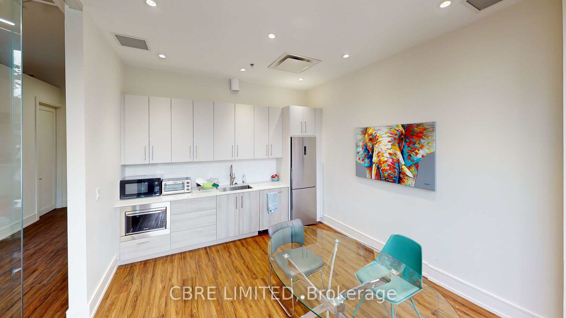 100 West Beaver Creek Rd W, #17-18