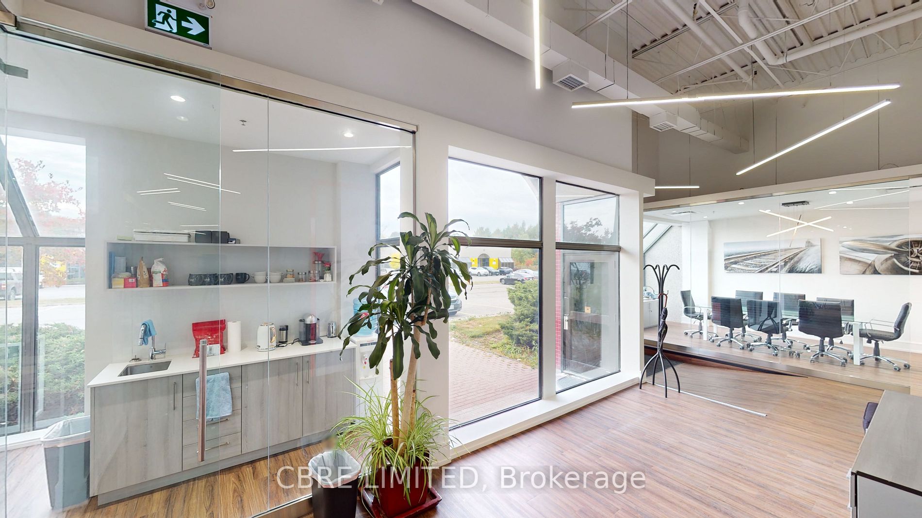 100 West Beaver Creek Rd W, #17-18