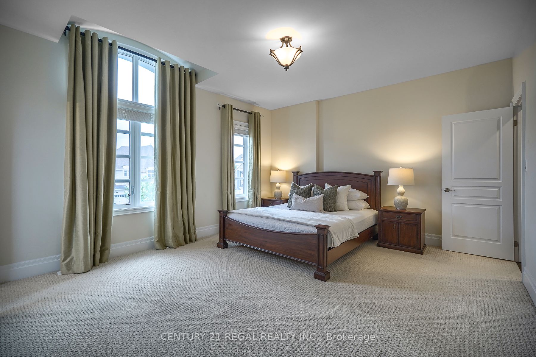 62 Carisbrooke Circ