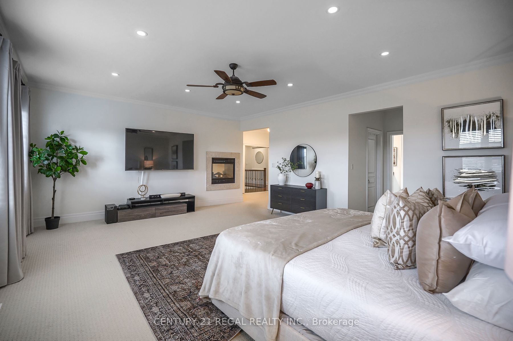 62 Carisbrooke Circ