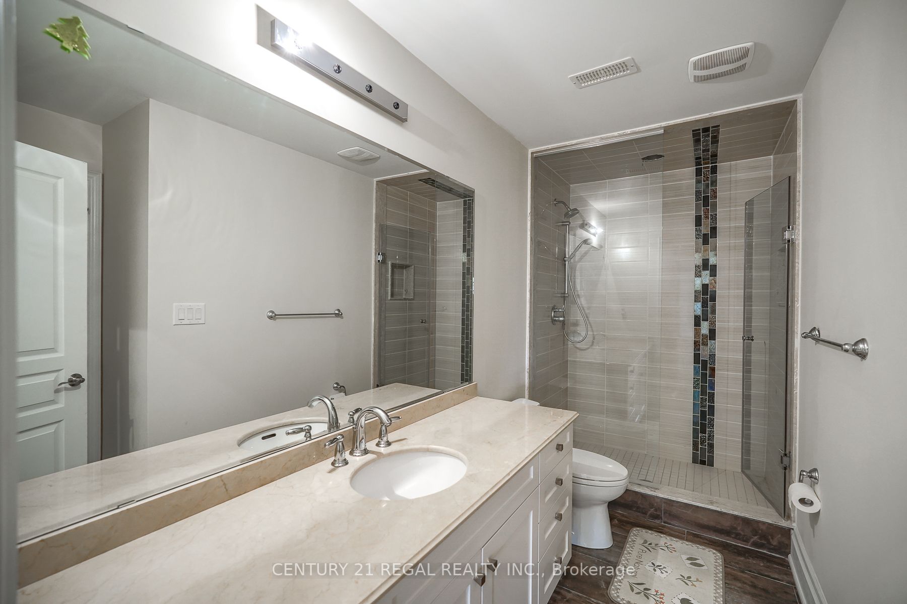 62 Carisbrooke Circ