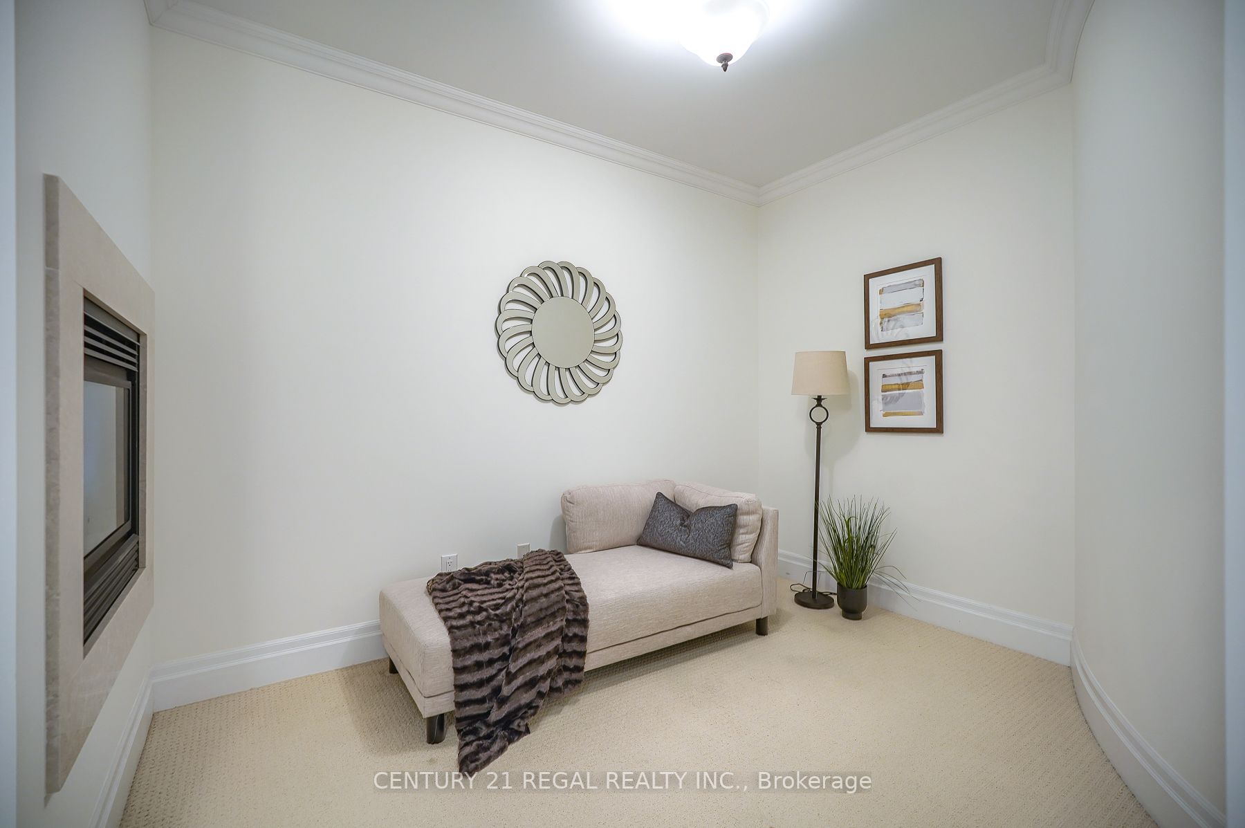 62 Carisbrooke Circ