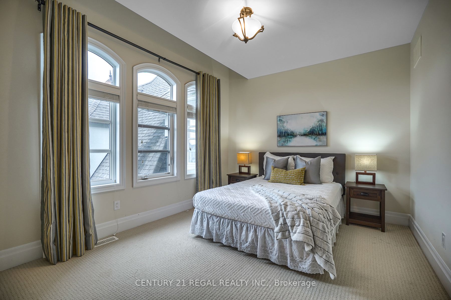 62 Carisbrooke Circ