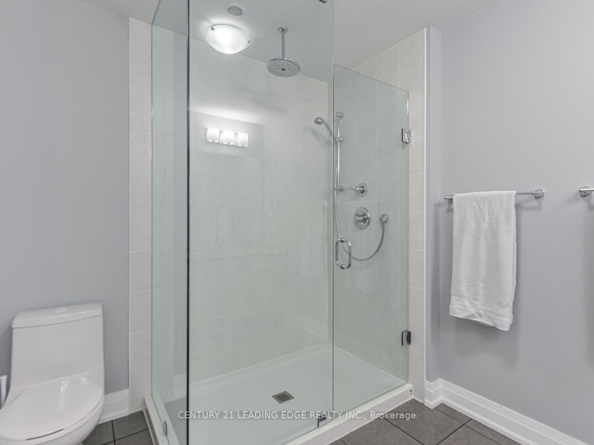25 BAKER HILL Boulevard, #215
