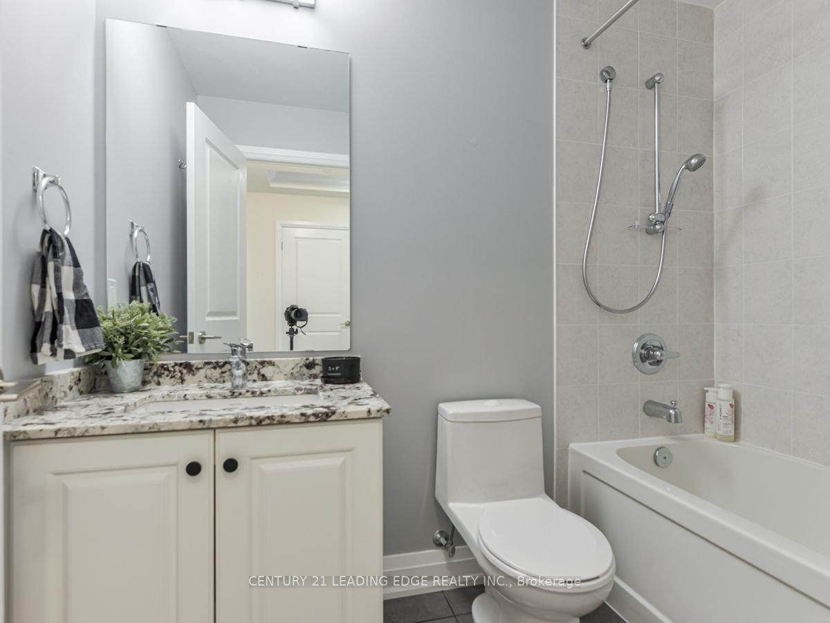25 BAKER HILL Boulevard, #215