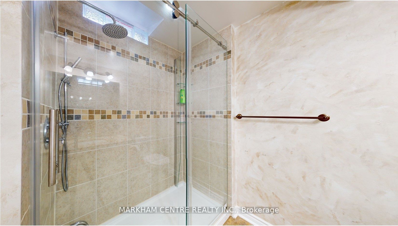 33 Rembrandt Dr