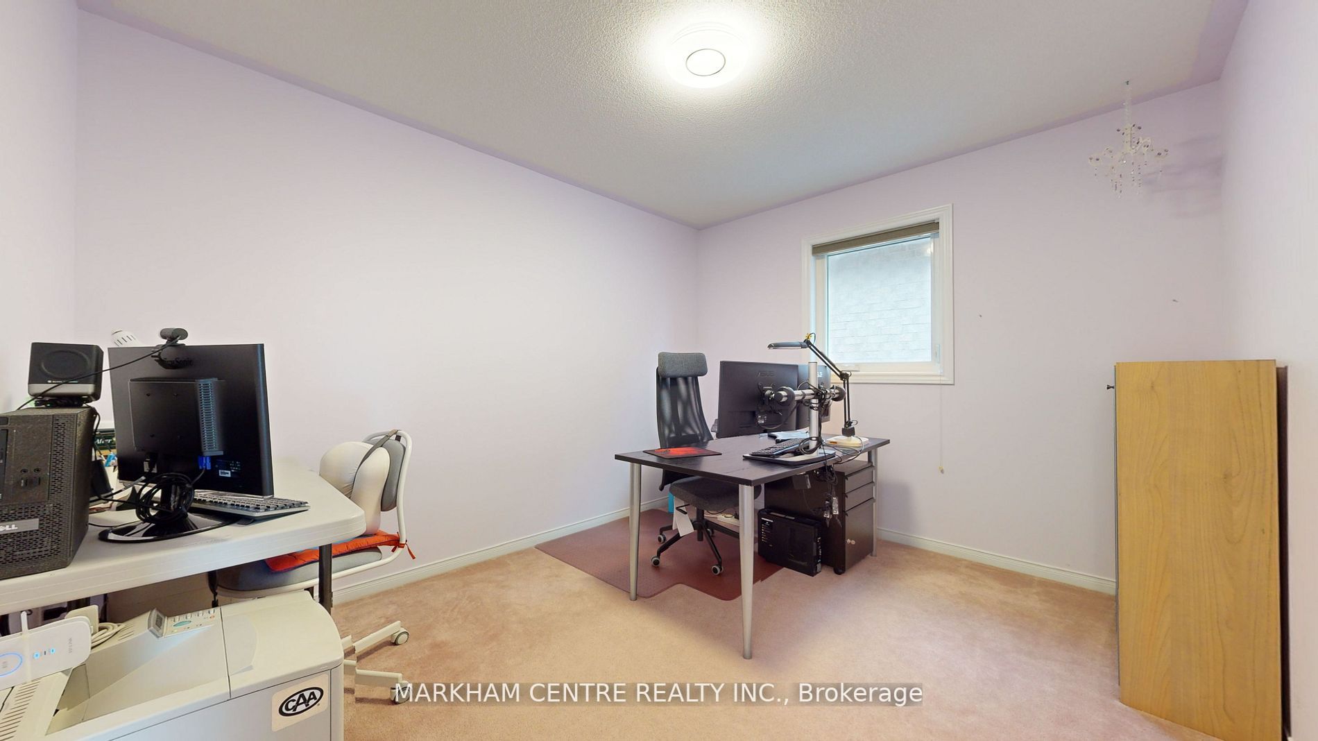 33 Rembrandt Dr
