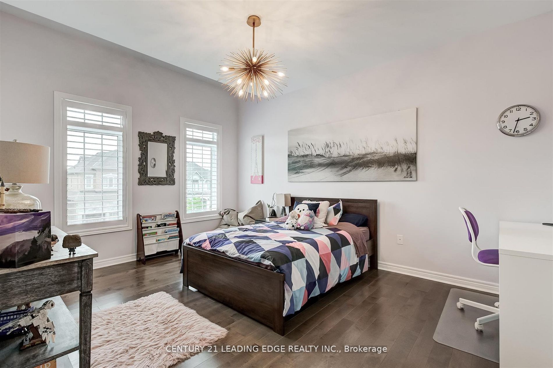284 Inverness Way