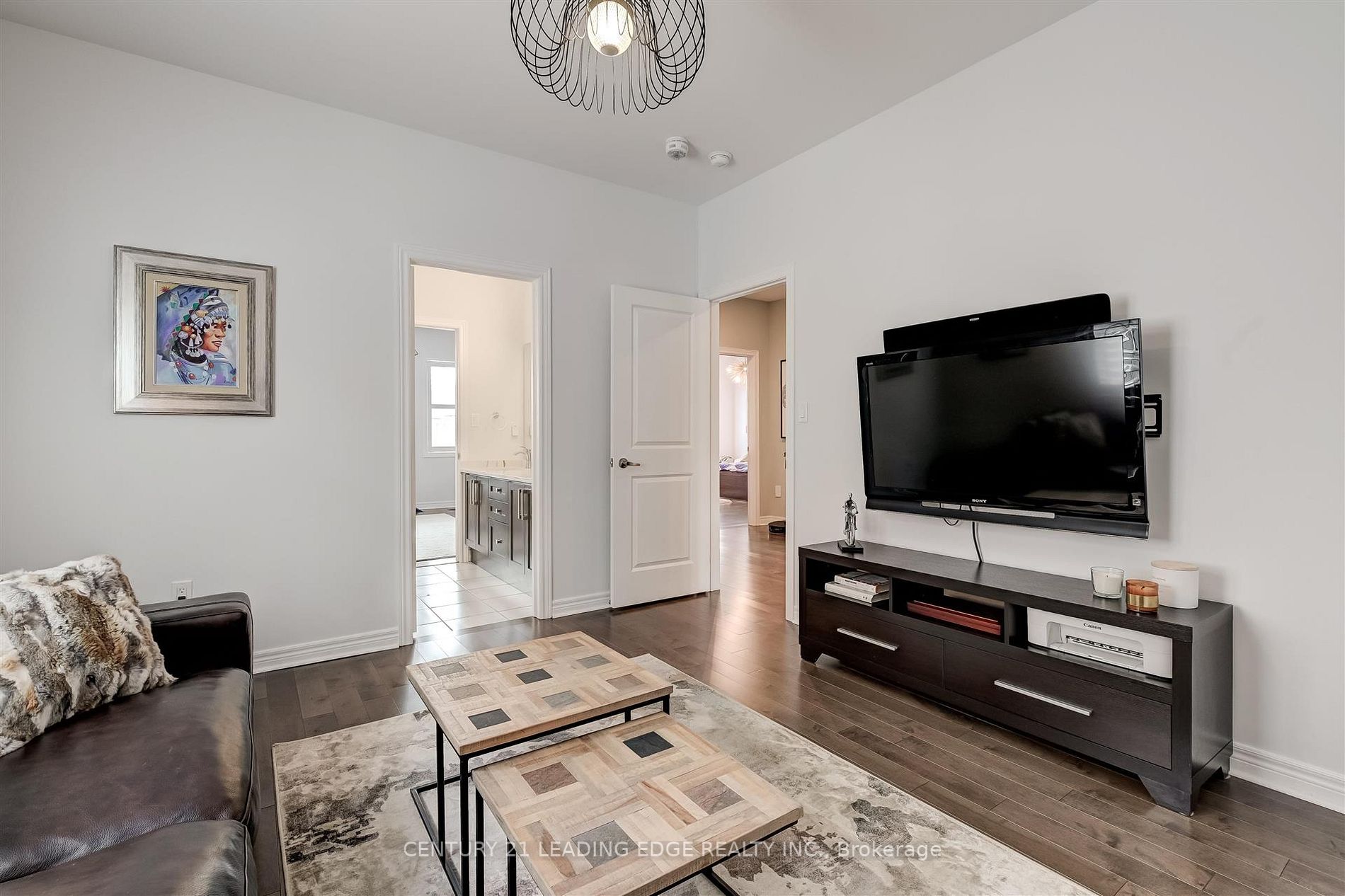 284 Inverness Way