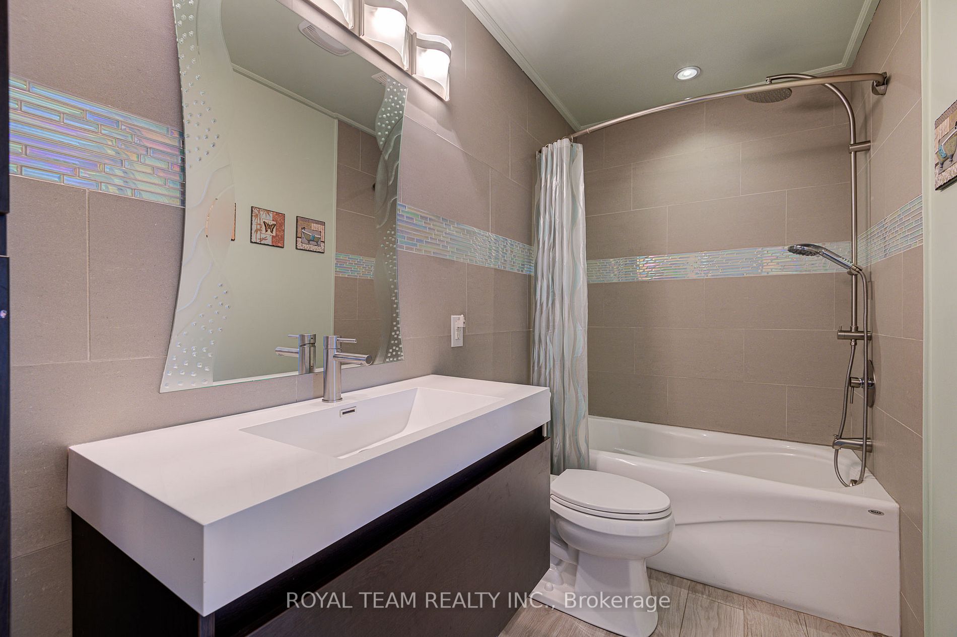 119 Cambridge Cres
