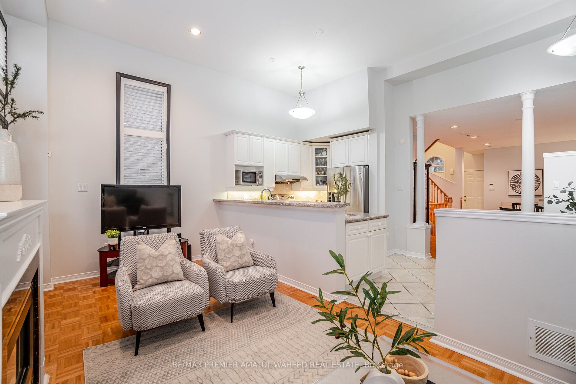90 Seafield Rd