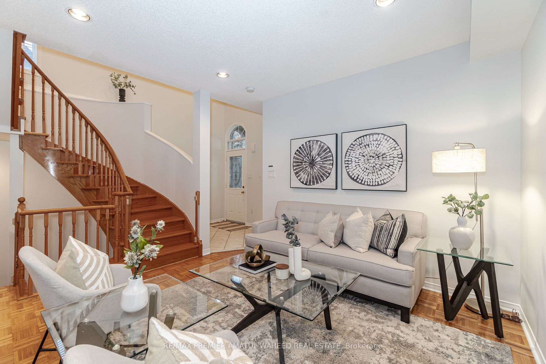 90 Seafield Rd
