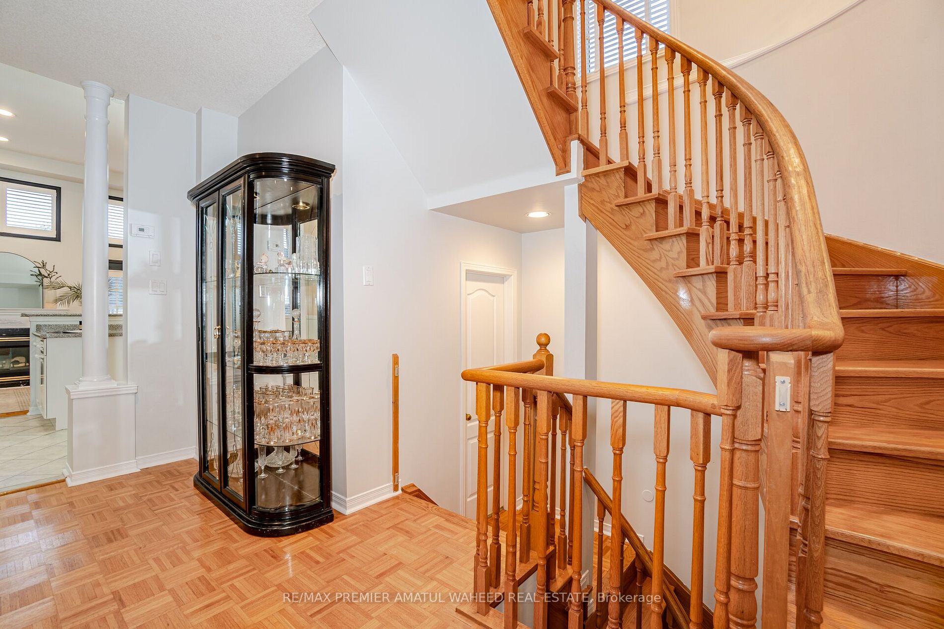 90 Seafield Rd
