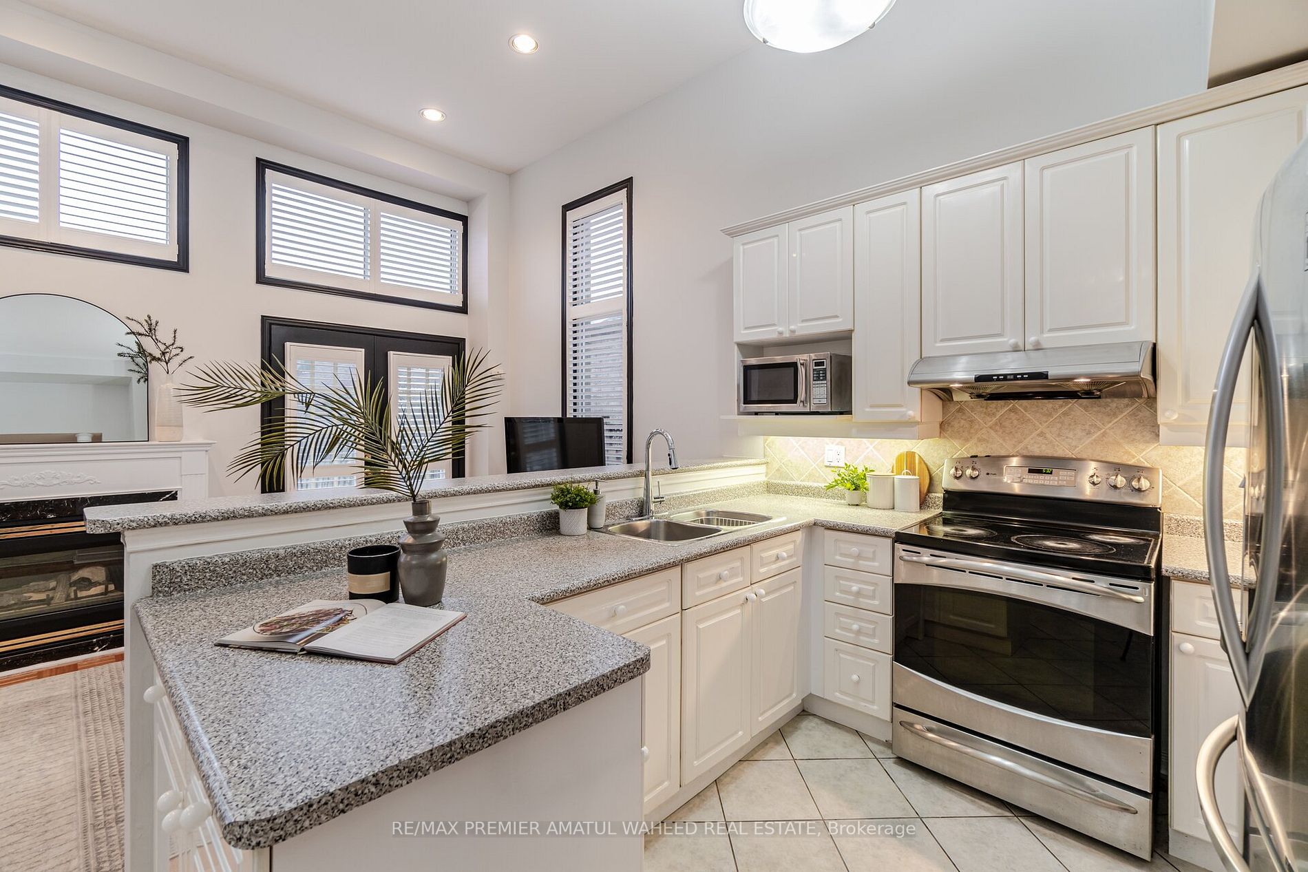90 Seafield Rd