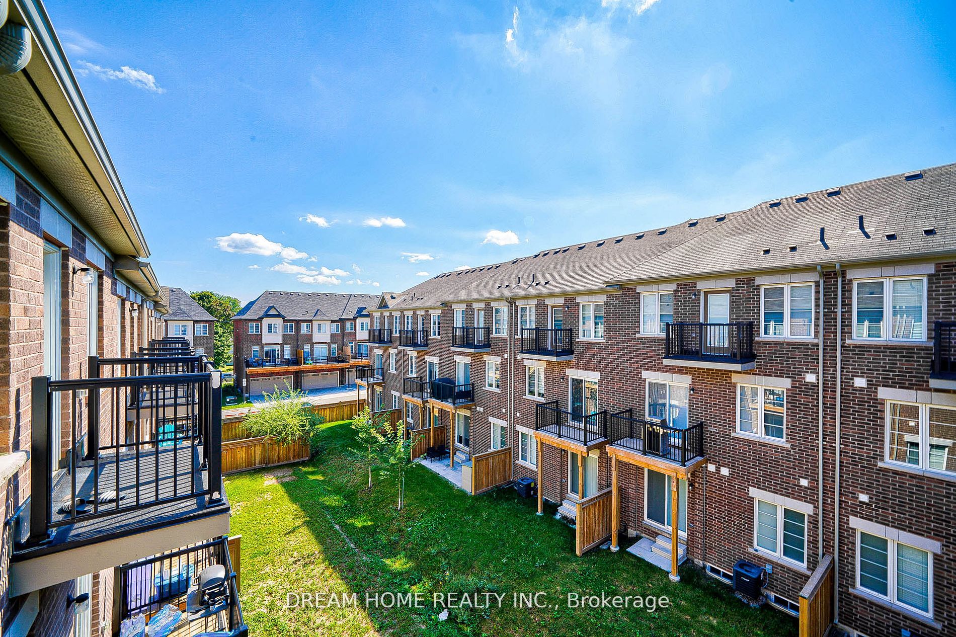 25 Globemaster Lane