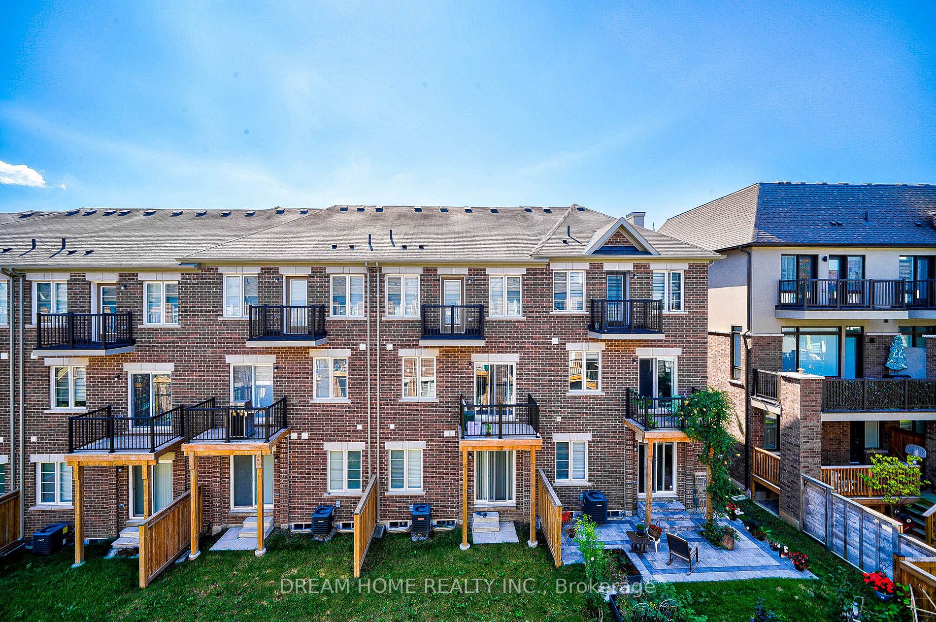 25 Globemaster Lane