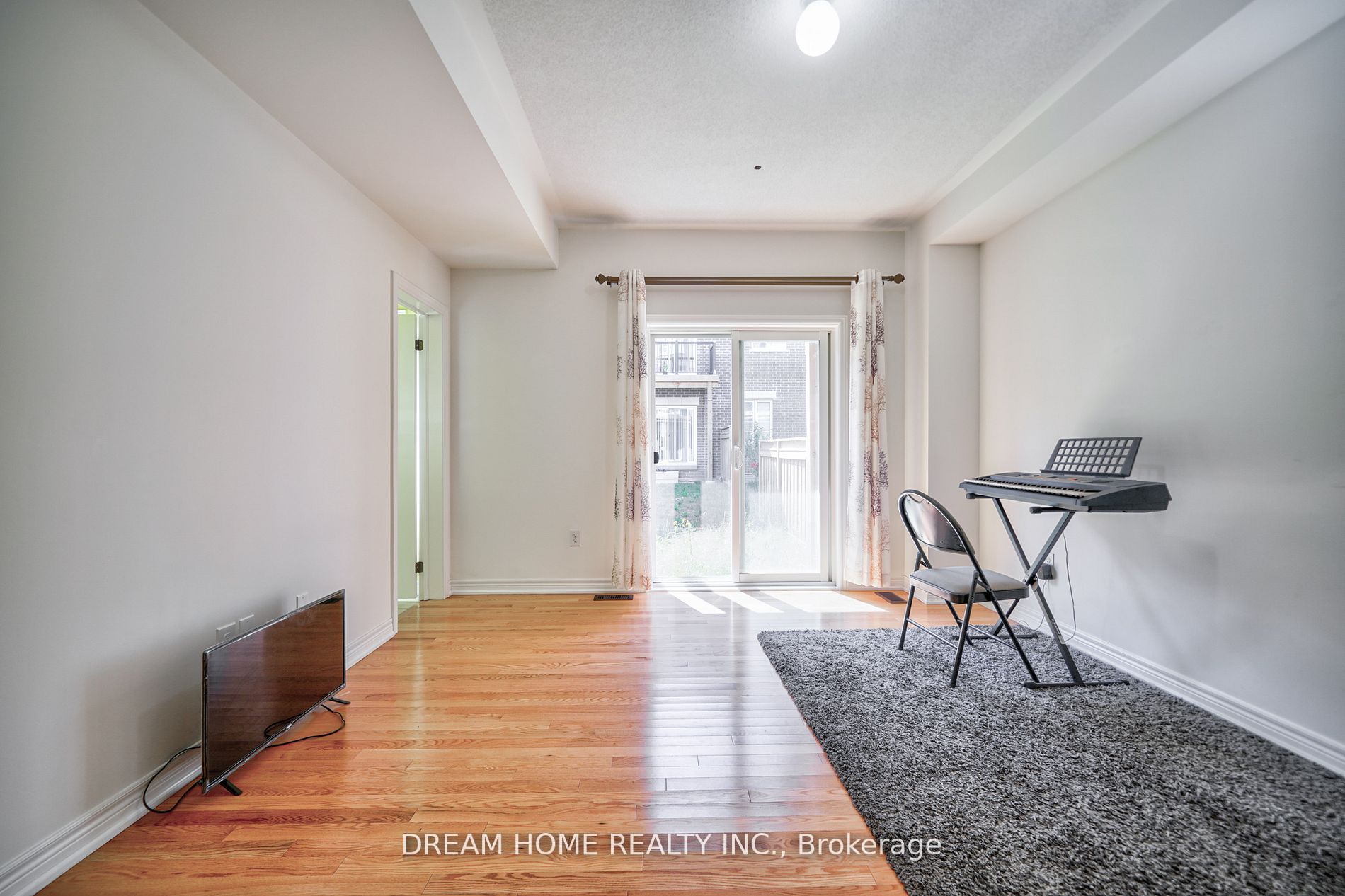 25 Globemaster Lane