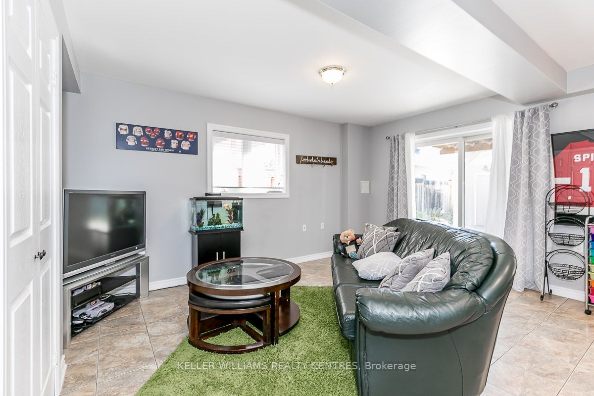 75 Aishford Rd