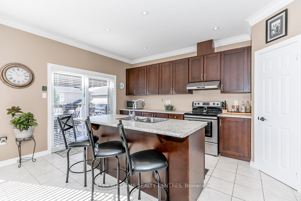 75 Aishford Rd