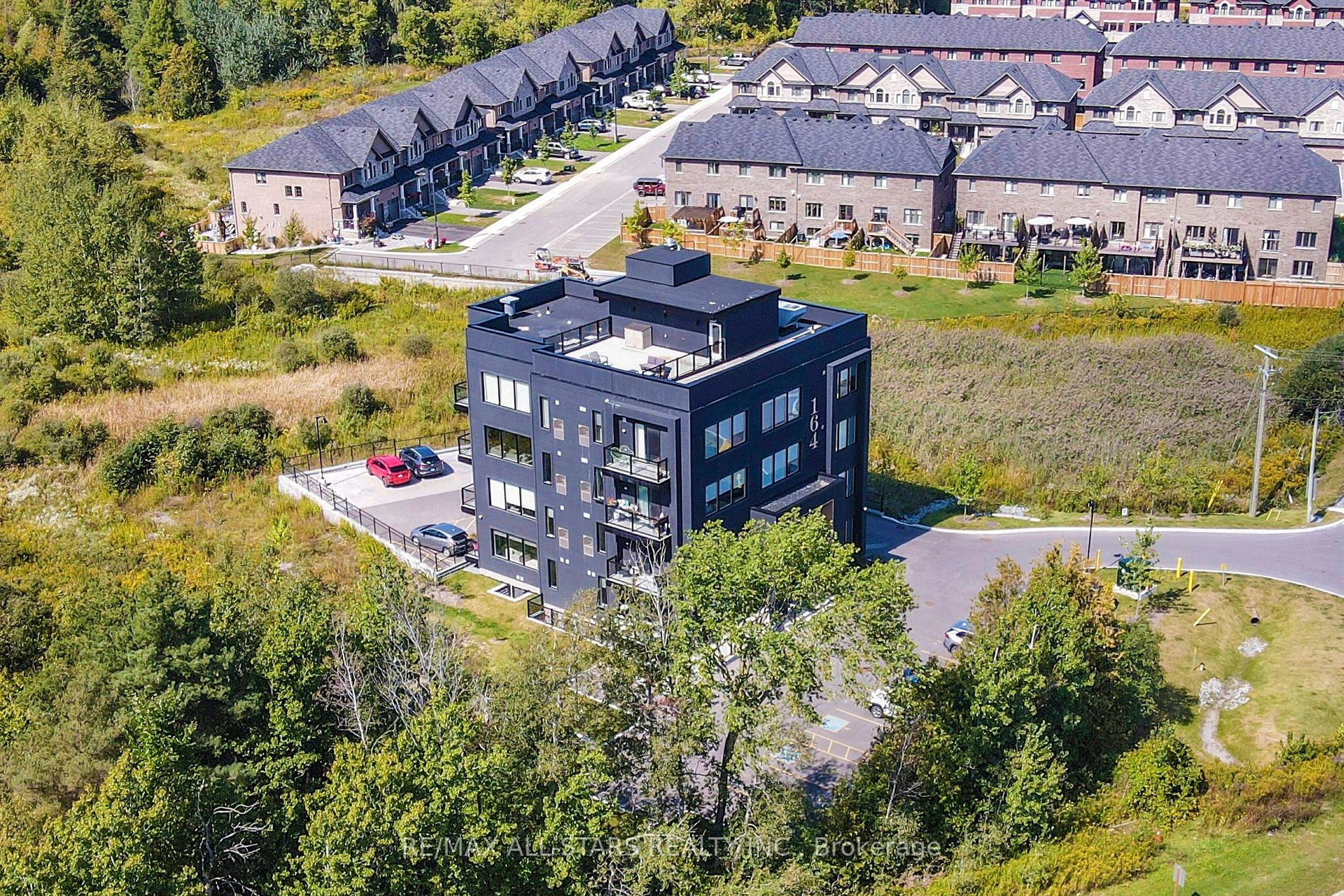 164 Cemetery Rd, #201