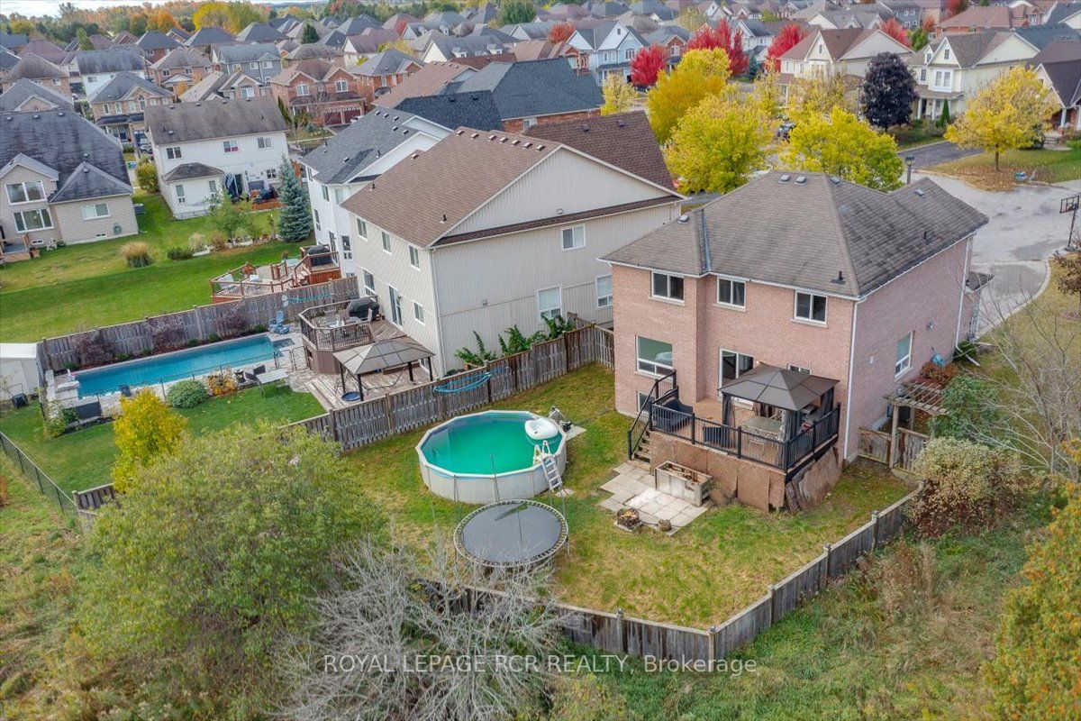9 Cheltonwood Crt