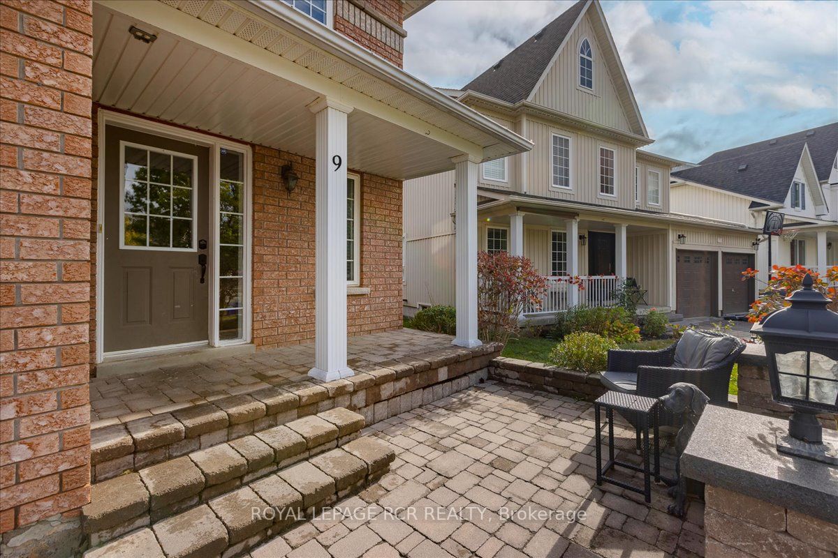 9 Cheltonwood Crt