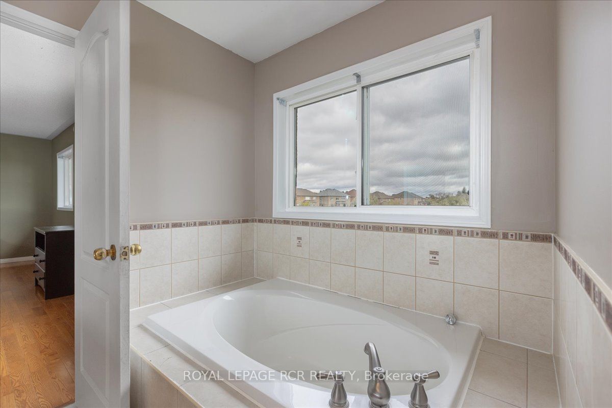 9 Cheltonwood Crt